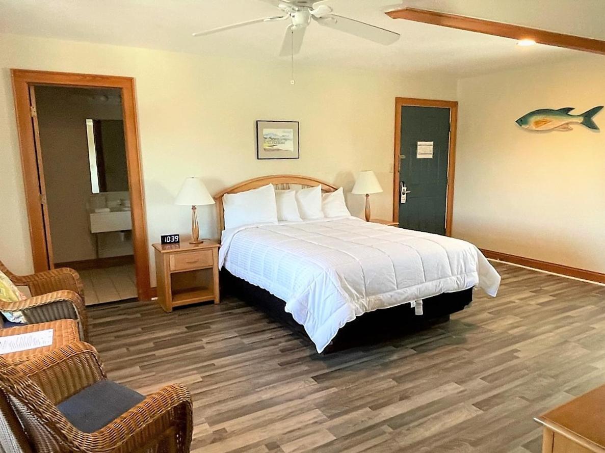 Pony Island Inn オクラコーク エクステリア 写真